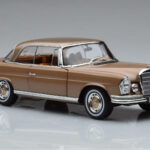Mercedes 250 SE Coupe W111 Kuldne Metallik Norev 1:18 - image 5 of 7