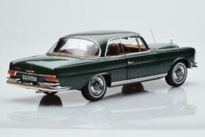Mercedes 250 SE Coupe W111 Roheline Metallik Piiratud Väljaanne Norev 1:18 183764 Metall - pilt 3/7