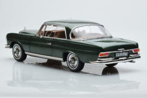Mercedes 250 SE Coupe W111 Roheline Metallik Piiratud Väljaanne Norev 1:18 183764 Metall - pilt 6/7