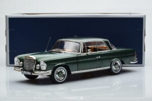 Mercedes 250 SE Coupe W111 Roheline Metallik Piiratud Väljaanne Norev 1:18 183764 Metall - pilt 7/7