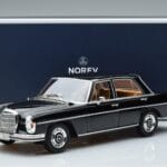 Mercedes 280 SE W108 Must Norev 1:18 183762 Metall - image 7 of 7
