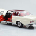 Mercedes 280 SE W108 Valge AUTOart 1:18 - image 3 of 8