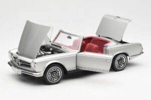 Mercedes 280 SL W113 Pagoda Hõbedane Schuco 1:18 450035000 Metall - pilt 2/8