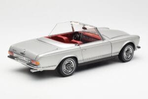 Mercedes 280 SL W113 Pagoda Hõbedane Schuco 1:18 450035000 Metall - pilt 3/8