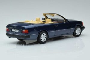 Mercedes 300 CE-24 A124 Kabriolett Nautical Sinine Piiratud Väljaanne Norev 1:18 183879 Metall - pilt 3/7