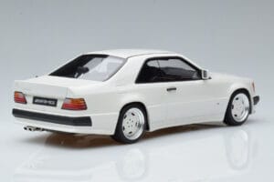 Mercedes 300 CE C124 AMG The Hammer Arctic Valge Otto 1:18 B66040639 Vaik - pilt 2/6