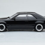 Mercedes 300 CE C124 AMG The Hammer Must Otto 1:18 - image 3 of 6