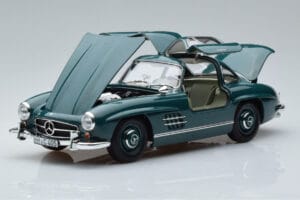 Mercedes 300 SL W198 Gullwing Roheline Norev 1:18 183851 Metall - pilt 2/7