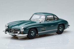 Mercedes 300 SL W198 Gullwing Roheline Norev 1:18