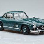 Mercedes 300 SL W198 Gullwing Roheline Norev 1:18 - image 5 of 7