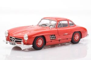 Mercedes 300 SL W198 Gullwing Punane Minichamps 1:18