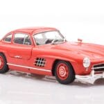 Mercedes 300 SL W198 Gullwing Punane Minichamps 1:18 - image 6 of 8