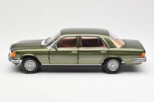 Mercedes 450SEL 6.9 W116 Roheline Metallik Norev 1:18 183455 Metall - pilt 4/8