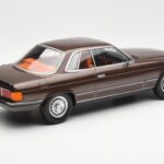 Mercedes 500 SLC C107 Pruun KK-Scale 1:18 - image 2 of 6