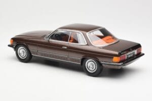 Mercedes 500 SLC C107 Pruun KK-Scale 1:18 180851 Metall - pilt 5/6