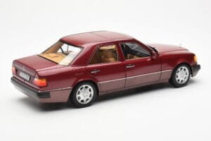Mercedes 500E W124 Punane Metallic Edasimüüja Väljaanne Norev 1:18 B66040699 Metall - pilt 3/8
