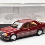 Mercedes 500E W124 Punane Metallic Edasimüüja Väljaanne Norev 1:18 - image 8 of 8