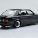Mercedes 560 SEL AMG W126 Obsidian Must Otto 1:18 - image 2 of 6