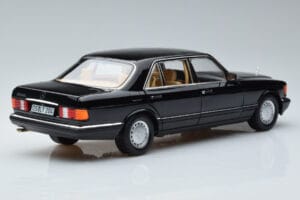 Mercedes 560 SEL W126 Must Norev 1:18 183793 Metall - pilt 3/7