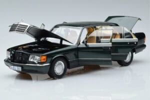 Mercedes 560 SEL W126 Tumerohelne Metallik Norev 1:18 B66040682 Metall - pilt 2/7
