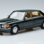 Mercedes 560 SEL W126 Tumerohelne Metallik Norev 1:18
