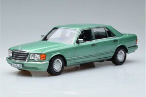 Mercedes 560 SEL W126 Heleroheline Norev 1:18