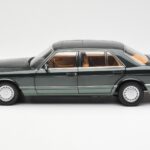 Mercedes 560 SEL W126 Night Roheline Metallik Dealer Edition Norev 1:18 - image 4 of 8