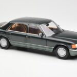 Mercedes 560 SEL W126 Night Roheline Metallik Dealer Edition Norev 1:18 - image 6 of 8