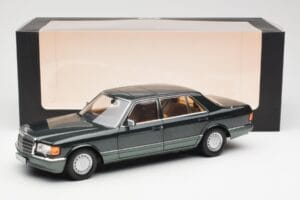 Mercedes 560 SEL W126 Night Roheline Metallik Dealer Edition Norev 1:18 B66040626 Metall - pilt 8/8