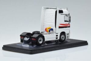 Mercedes Actros MP1 Valge IXO 1:43 TR064 Metall - pilt 2/6
