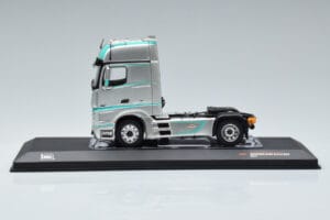 Mercedes Actros MP4 Racing Edition IXO 1:43 TR091 Metall - pilt 3/6
