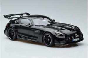 Mercedes AMG GT C190 Black Series Must Norev 1:18 183900 Metall - pilt 5/7