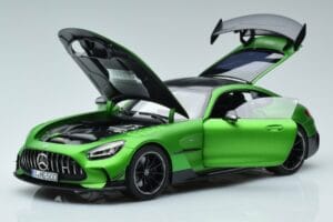 Mercedes AMG GT C190 Black Series Roheline Hell Magno Piiratud Väljaanne Norev 1:18 183903 Metall - pilt 2/7