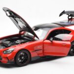 Mercedes AMG GT Black Series Punane Asia Exclusive Norev 1:18 - image 2 of 8