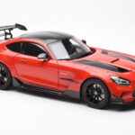 Mercedes AMG GT Black Series Punane Asia Exclusive Norev 1:18 - image 6 of 8