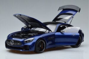 Mercedes AMG GT R C190 Briljantne Sinine AUTOart 1:18 76334 Metall - pilt 2/7