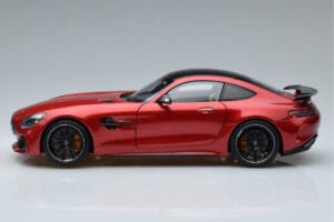 Mercedes AMG GT R C190 Kardinalipunane AUTOart 1:18 76331 Metall - pilt 4/7