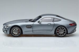 Mercedes AMG GT S Selenite Hall Magno Norev 1:18 B66960343 Metall - pilt 4/7