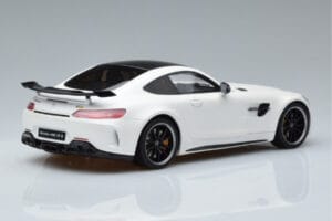 Mercedes AMG GT R Valge GT Spirit 1:18 KJ021 Vaik - pilt 2/6