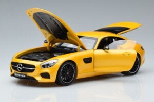 Mercedes AMG GT S C190 Solarbeam Norev 1:18 B66960341 Metall - pilt 2/7