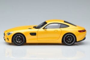 Mercedes AMG GT S C190 Solarbeam Norev 1:18 B66960341 Metall - pilt 4/7