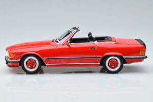 Mercedes AMG SL500 R107 Punane Otto 1:18 OT962 Vaik - pilt 3/6
