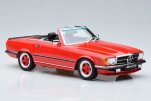 Mercedes AMG SL500 R107 Punane Otto 1:18 OT962 Vaik - pilt 4/6