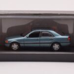 Mercedes C-Class W202 C220 Petrol Metallik Minichamps 1:43 - image 3 of 3