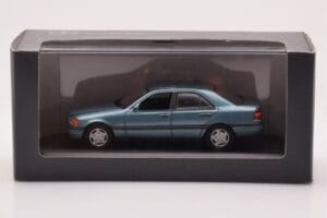 Mercedes C-Class W202 C220 Petrol Metallik Minichamps 1:43 B66005705 Metall - pilt 3/3
