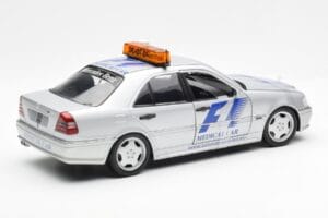 Mercedes C-Class W202 AMG Medical Car F1 1997 UT Models 1:18 26106 Metall - pilt 2/6
