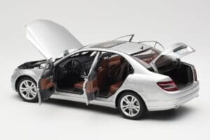 Mercedes C-Class W204 Avantgarde Hõbedane AUTOart 1:18 B66962368 Metall - pilt 5/8