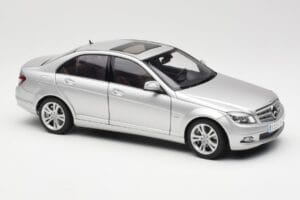 Mercedes C-Class W204 Avantgarde Hõbedane AUTOart 1:18 B66962368 Metall - pilt 6/8