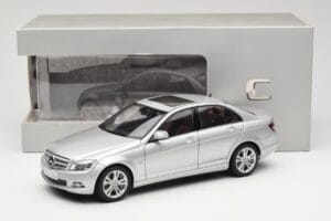 Mercedes C-Class W204 Avantgarde Hõbedane AUTOart 1:18 B66962368 Metall - pilt 8/8