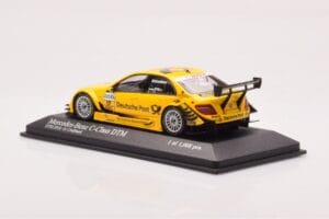 Mercedes C-Class W204 DTM Deutsche Post AMG Mercedes #17 D. Coulthard DTM 2010 Minichamps 1:43 400103817 Metall - pilt 3/4